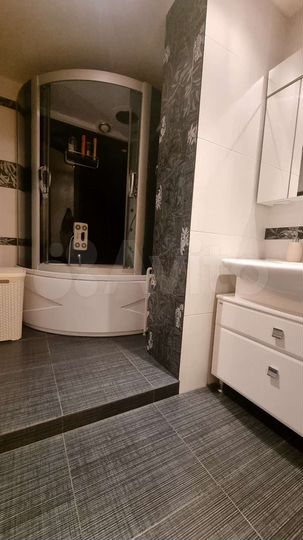 2-к. квартира, 70 м², 9/10 эт.