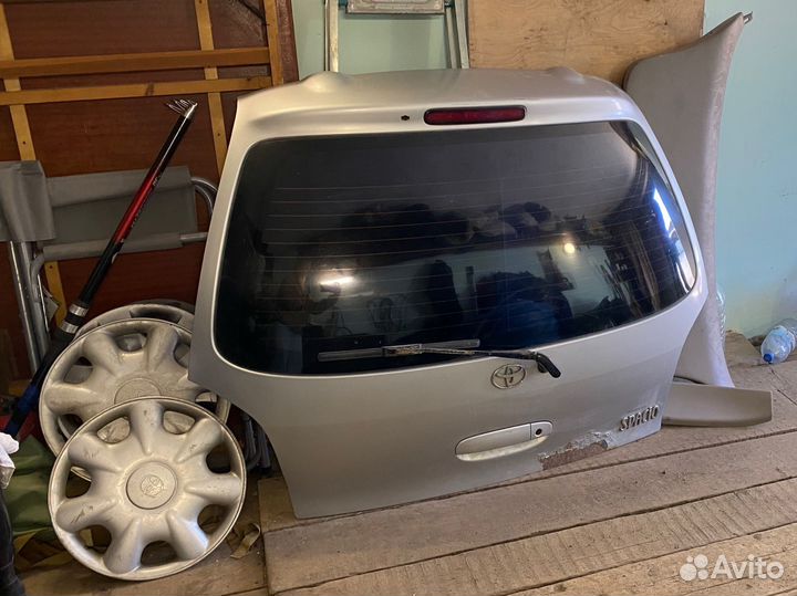 Крышка багажника Corolla spacio