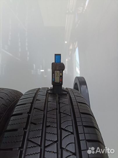 Continental ContiCrossContact LX 215/65 R16