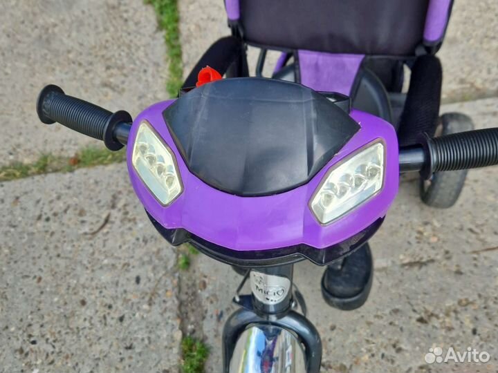 Детский велосипед с ручкой