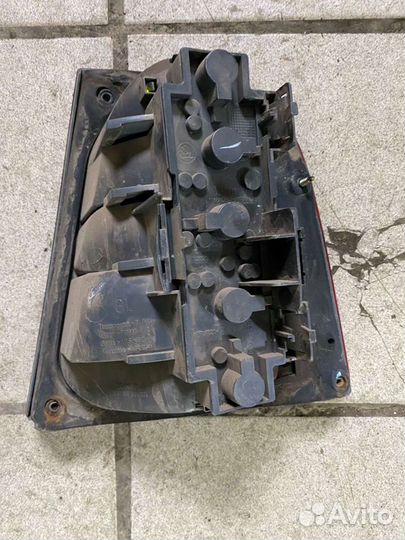 Фонарь задний левый skoda octavia 1 дорестайлинг