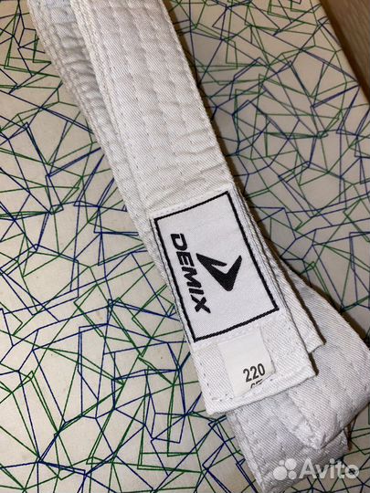 Кимоно и пояса для карате/ рукопашного боя