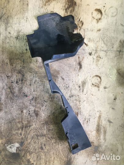 Дефлектор радиатора Mazda CX 7