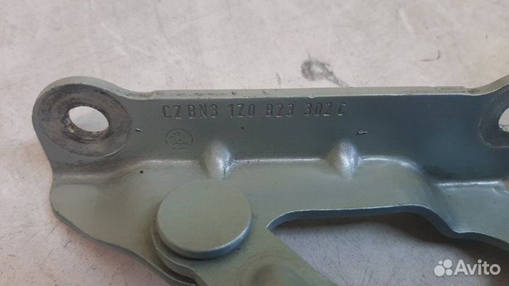 Петля капота Skoda Octavia А5 лифтбек CBZ 2009