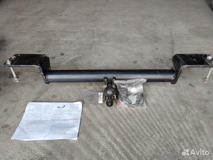 Фаркоп на Митцубиси Паджеро