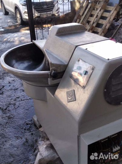 Куттер на 100л