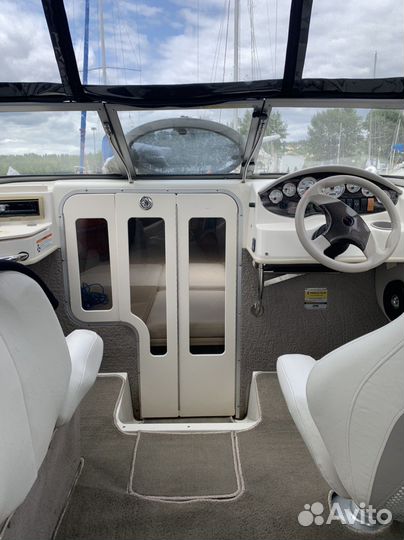 Катер Stingray 210CS