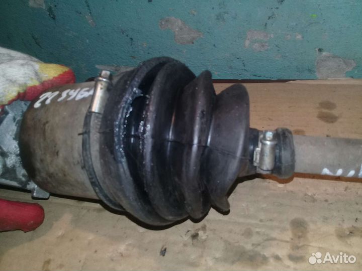 Привод левой Niva 22 шлица