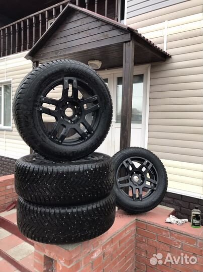 Nokian Tyres Hakkapeliitta 10p SUV 245/60 R18