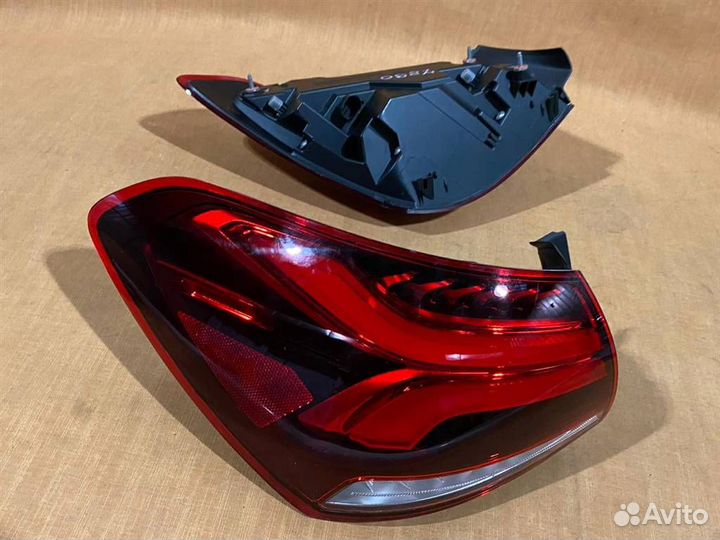 Фонарь задний левый Mercedes,W177