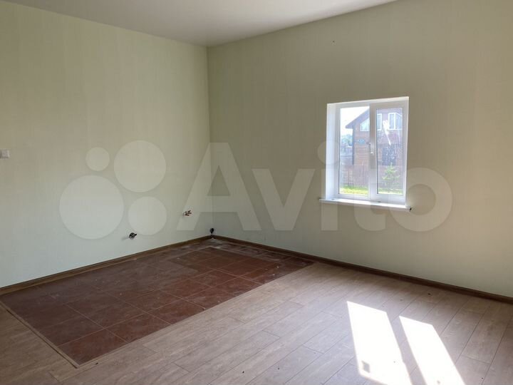 Дом 160 м² на участке 12 сот.