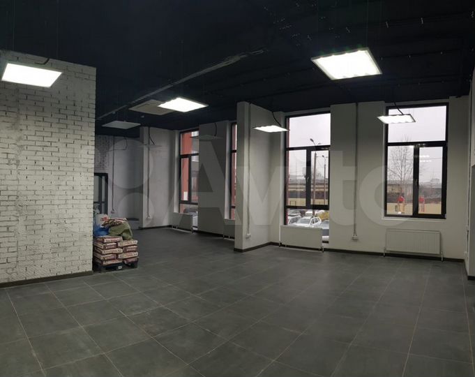 Презентабельный офис 155 кв.м. с витражами окнами