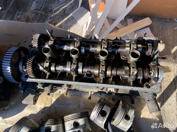 Головка блока avensis