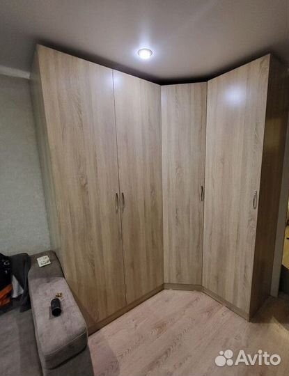 Шкаф распашной