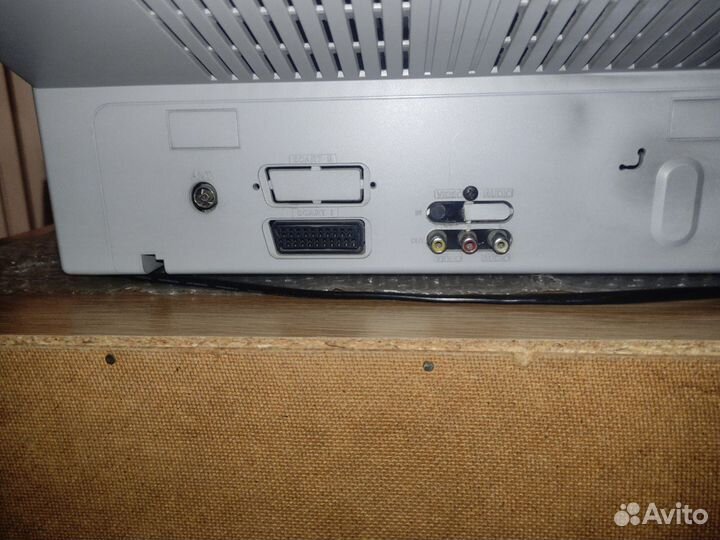 Телевизор Sanyo C21MDT2E