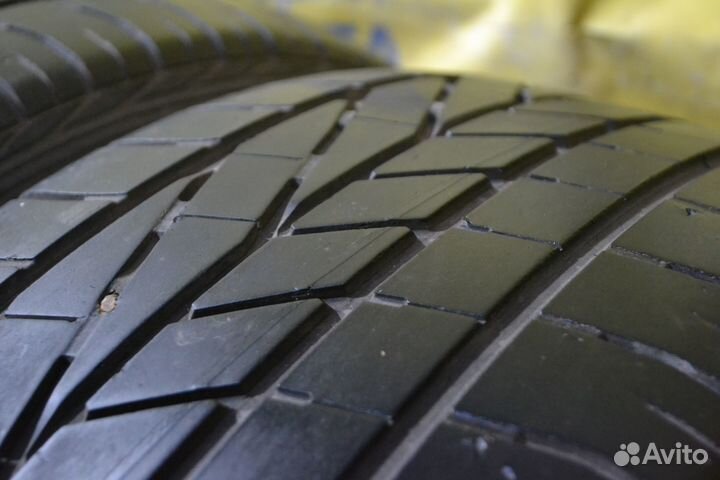 Goodyear Excellence 235/55 R19