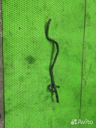 Патрубок системы охлаждения Skoda Rapid