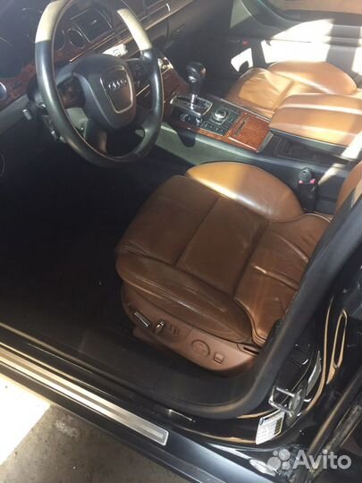 В разборе Audi A8 D3 2008 года 4.2 BVJ 350