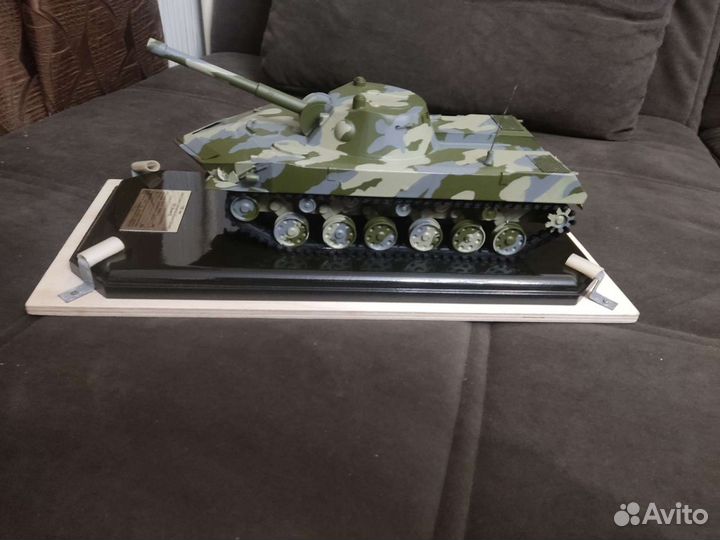 Коллекционная модель танка