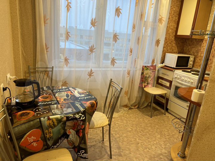 2-к. квартира, 50 м², 6/9 эт.