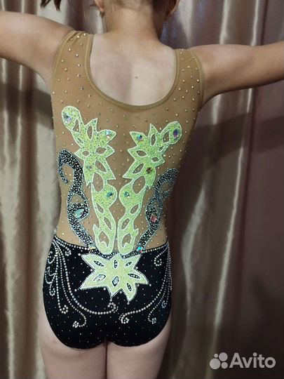 Купальник для художественной гимнастики