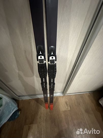 Беговые лыжи atomic s2