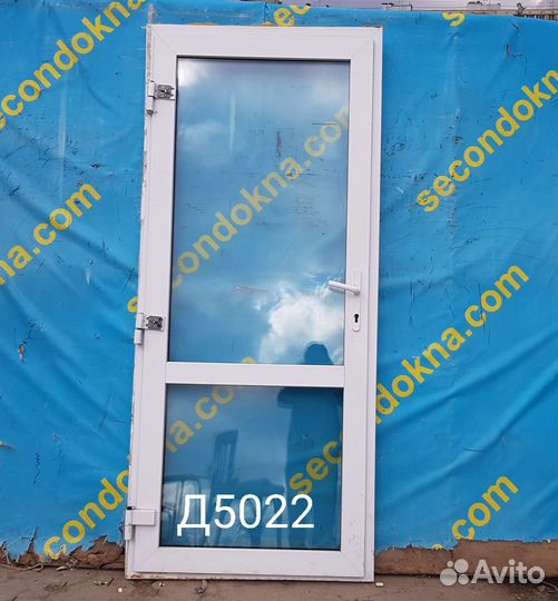 Дверь пластиковая входная Б/У 2070(в)х900(ш)