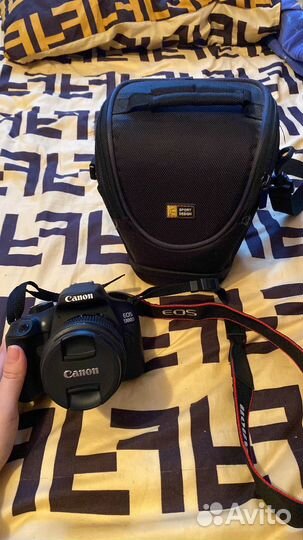 Зеркальный фотоаппарат canon eos 1300D