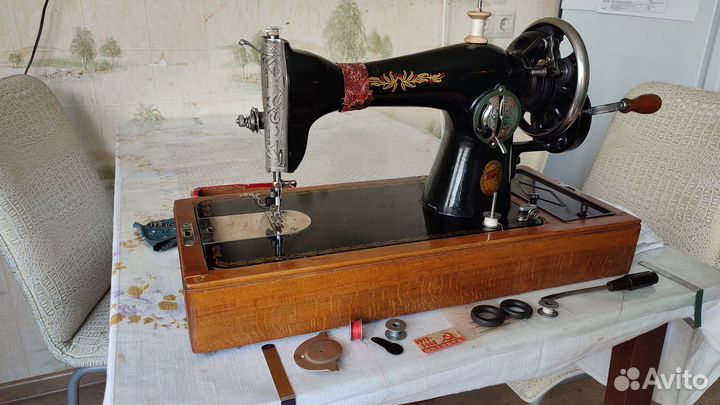 Швейная машинка