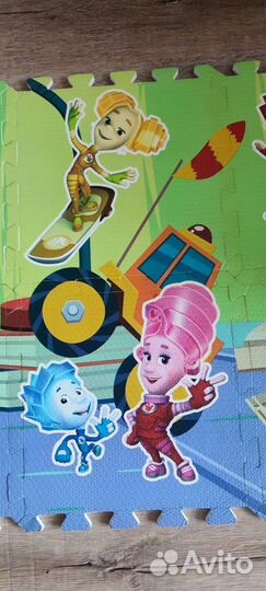 Коврик пазл теплый пол 8 элементов Фиксики