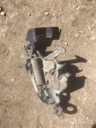 Замок капота Альмера Н16