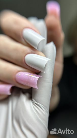 Маникюр педикюр