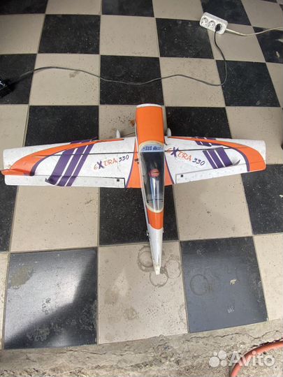 Самолетор на р/у extra 330