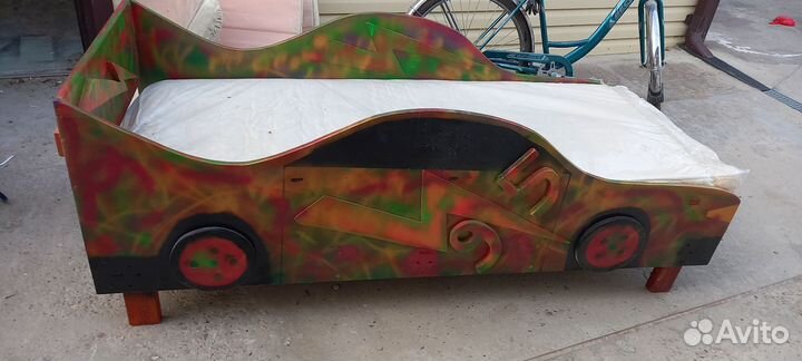 Продаю кроватку