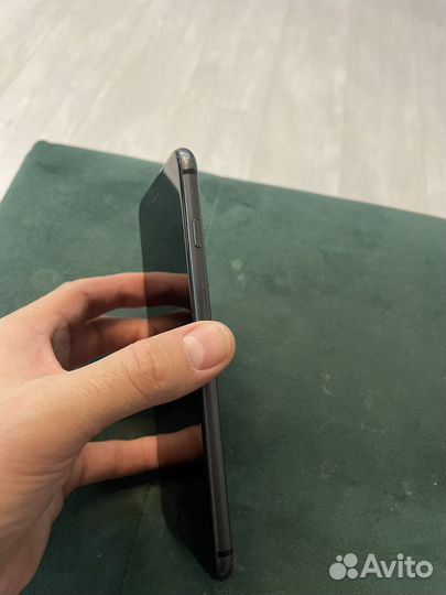 iPhone 8 Plus, 64 ГБ