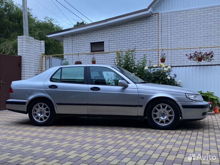 Saab 9-5, 2000