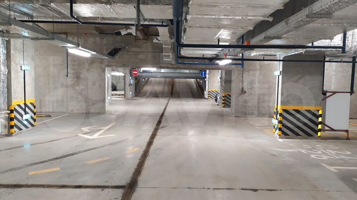 Машиноместо, 13 м²