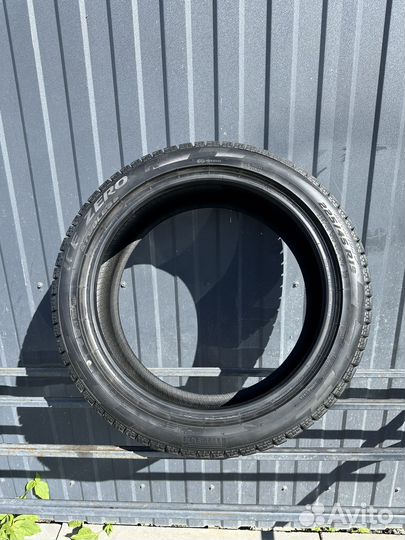 Pirelli Ice Zero FR 225/45 R19 96H