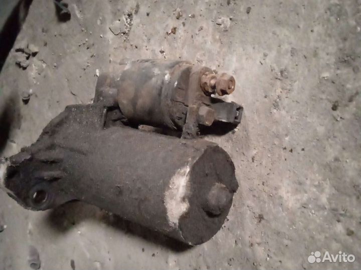 Стартер Volkswagen Golf 4 1.6 AKL 2000