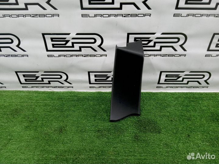 Обшивка стойки Range Rover Sport 2