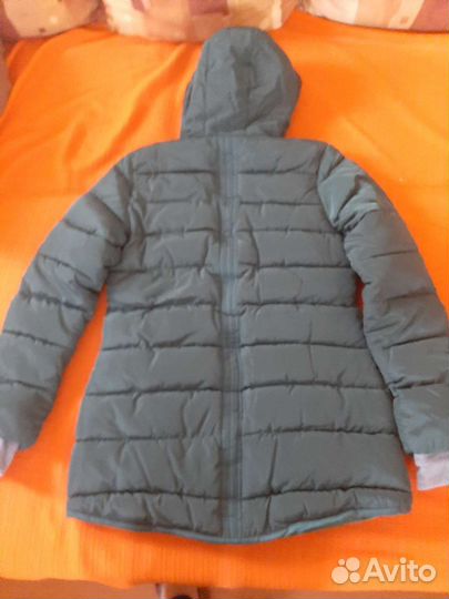 Куртка женская 46 размер новая