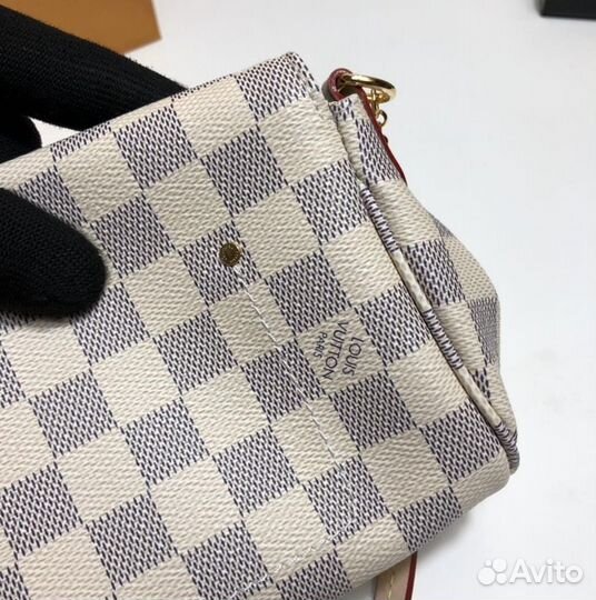 Женский клатч Louis Vuitton Favorite