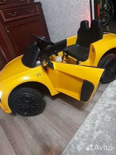 Детский электромобиль