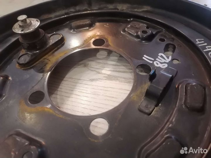 Кожух тормозного барабана lexus RX-350