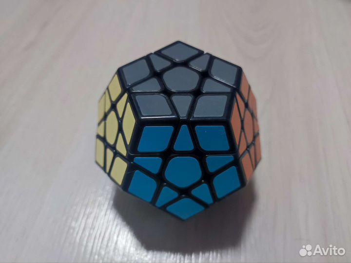 Кубик рубика фигурный