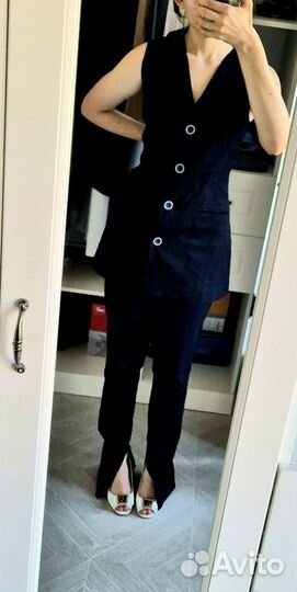 Брючный костюм женский 42 44 с жилетом