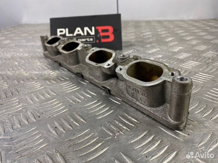 Коллектор впускной правый Land Rover Range Rover