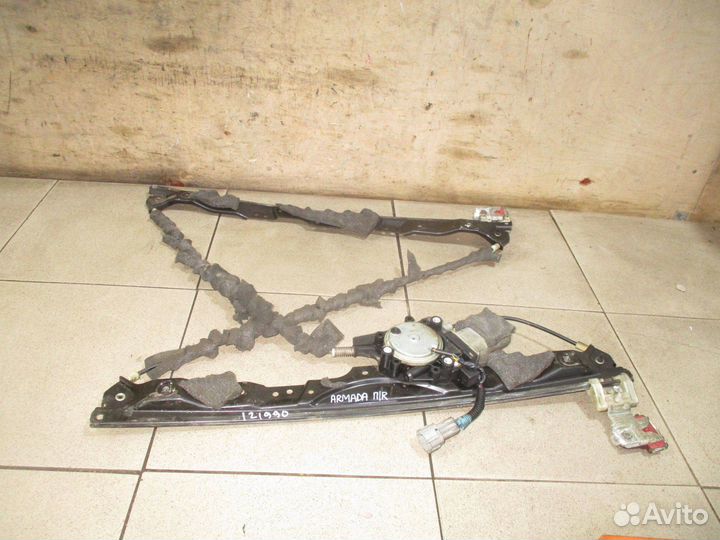 Стеклоподъемник передний правый Nissan Armada