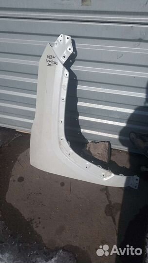 Крыло переднее правое Toyota Rav 4