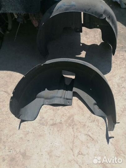 Локер задний Фольксваген Тауран